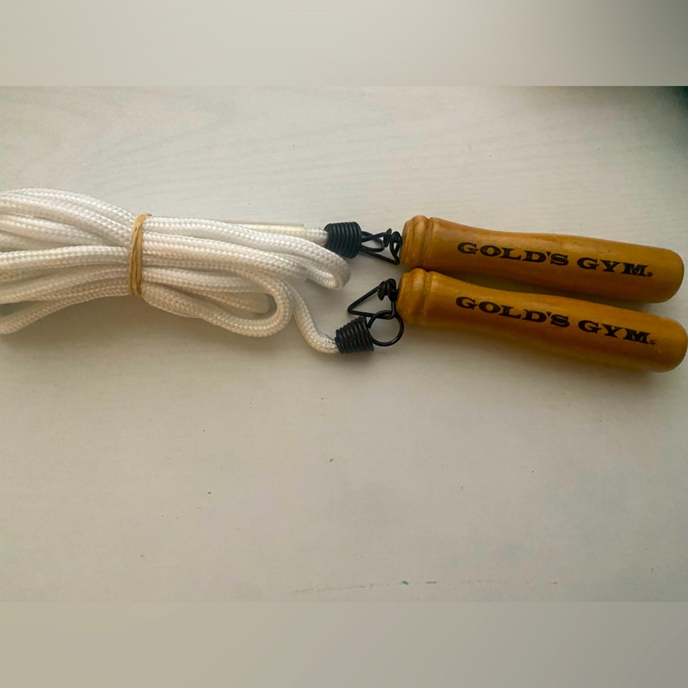 COPY - NWOT Gold’s Gym Authentic Rope Jump Rope